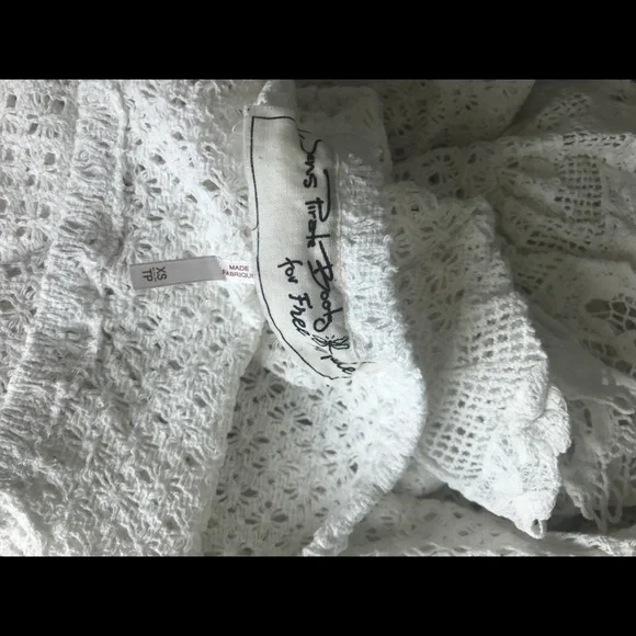 Jen's Pirate Booty x Free People white off shoulder cotton lace top boho - Picture 6 of 6